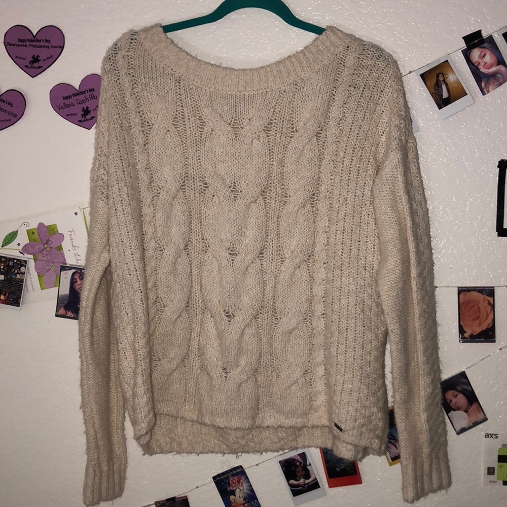 Knit sweater